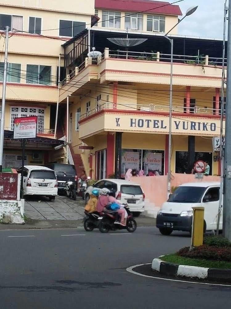 Hotel Yuriko Bukittinggi Extérieur photo