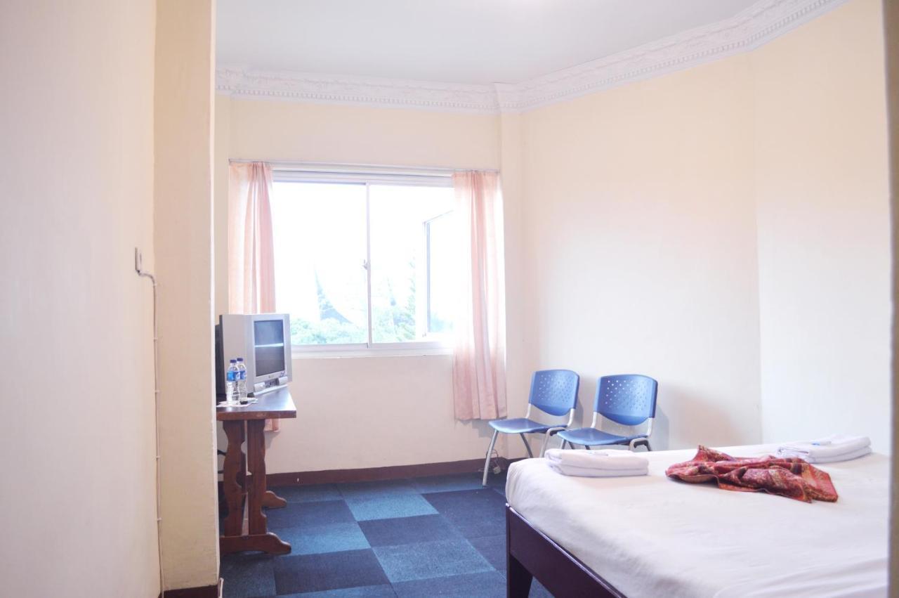 Hotel Yuriko Bukittinggi Extérieur photo